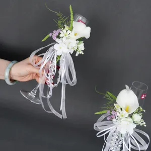 Künstliche Calla Lilien Sektglas Dekorationsblumen für Hochzeit Feier und Bankett.