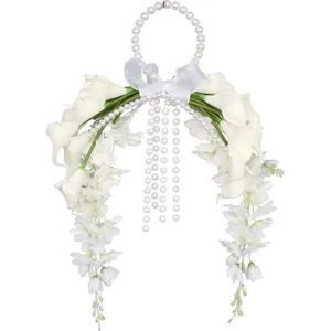 Flor de mano de novia de alcatraz artificial blanca con asa de perlas para la boda