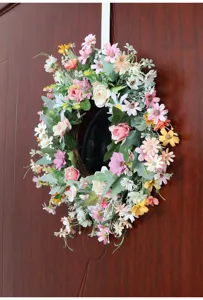 Artificial daisy flower wreath for spring home decor, wedding party and door hanging.