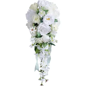 Wunderschöner künstlicher weißer Brautstrauß im Kaskaden-Design für elegante Hochzeiten.