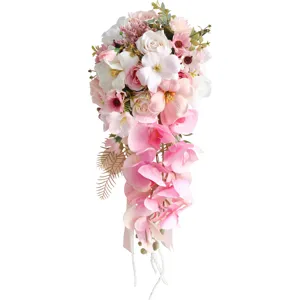 Kunstmatige druppel bruidsboeket roze trouwbloemen waterval handgedragen bloemdecoratie voor bruid.