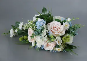 Künstliche Hochzeit Braut Hand Blumenstrauß Seide Rose Blumenarrangement für Party.