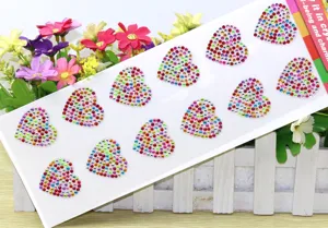 Bunte Herz Strass Aufkleber fuer DIY Handwerk Handy Dekoration und kreative Bastelarbeiten.