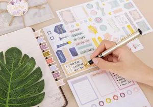 Detail van planner decoratieve stickervel, planningsstickers voor notitieboeken en agenda's.