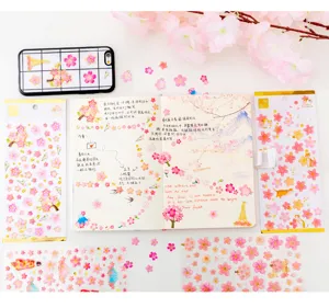 Autocollants epoxy cristal dores a chaud en fleurs de cerisier pour journal et telephone.