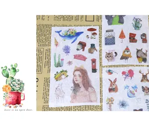 Dettaglio adesivo washi per diario stile nordico con simpatiche piante e disegni di animali.