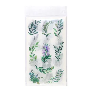 Set adesivi washi botanici, foglie verdi fresche e motivi floreali viola ad acquerello.