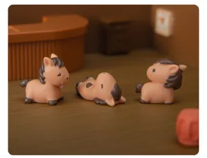 Miniature resin horse figurines set cute desktop decoration dollhouse diorama toys 3pcs