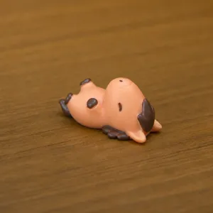 Mini resin horse figurine detail view, cute lying pose micro landscape ornament, 3.7cm length.