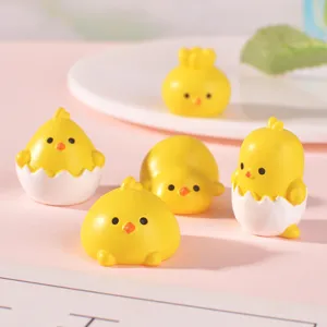 Cute resin eggshell chick miniature figures for DIY crafts, dollhouse ornaments and micro landscapes.