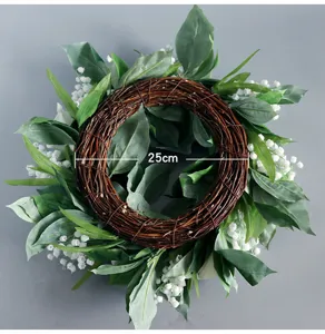 Ghirlanda in rattan di calla artificiale 25cm dettaglio per decorazione porta primaverile.