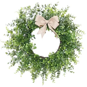 Corona di bosso verde artificiale con fiocco in iuta per decorazione murale porta casa