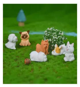 Mini resin dog figurines details, perfect for micro landscaping and fairy garden decor.