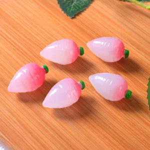 Lindas miniaturas de zanahorias de resina, mini accesorios decorativos de micropaisaje 5pcs