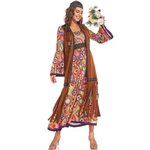 Disfraz hippie retro de los años 70 con chaleco de flecos y vestido floral fiesta.
