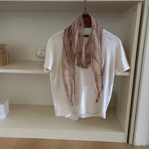 Japanese style retro linen thin narrow scarf with elegant leaf print for women daily wear.