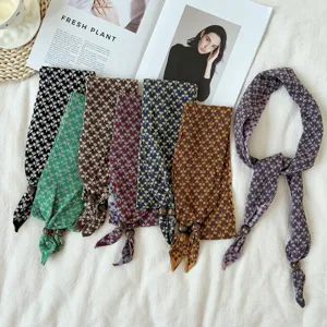 Vintage Jacquard Knit Scarf For Women Geometric Pattern Neck Scarf With Wooden Beads Winter Autumn Fashion Accessories