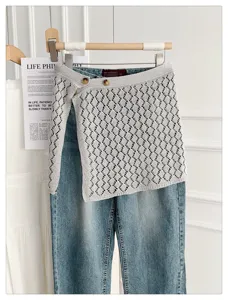Korean hollow knit layered skirt overlay detail, stylish versatile spring clothing piece.