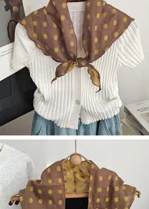 Nahaufnahme des retro Baumwolltuchs mit geometrischem Muster und doppelseitigem Design.