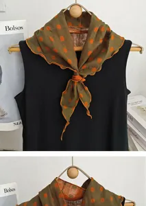 Retro Baumwoll-Dreieckstuch mit klassischem Kreuzmuster, stilvoller Halstuch für Damen.