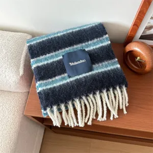 Morbida e calda sciarpa invernale spessa con frange, elegante scaldacollo per donne e coppie.