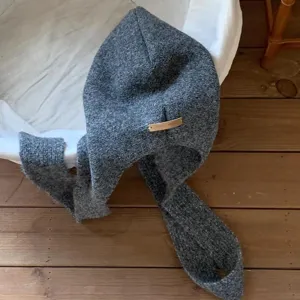 Passamontagna lavorato a maglia grigio sciarpa inverno caldo pile cappello elegante donna