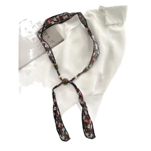 Vintage bloemenprint lint sjaal ketting met kralen hanger voor dames dagelijkse chic.