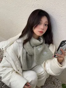 Korean style autumn winter women wool blend knitted scarf with cute sheep embroidery warm
