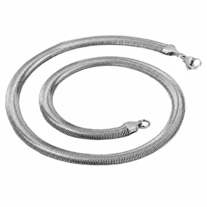Collar de cadena de serpiente plana de acero inoxidable para hombres estilo hip hop 57cm