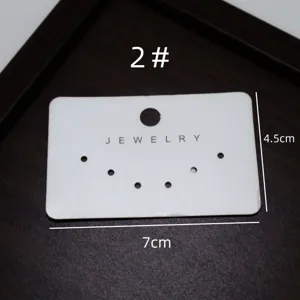 Weißer Schmuckkartenhalter aus Papier für Ohrringe und Stecker, 7x4,5 cm Verpackungskarte.