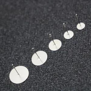 Orecchini a perno con base piatta in acciaio inossidabile per creazione di gioielli