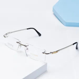 Monture de lunettes homme sans monture en pur titane avec verres diamantés, élégante.