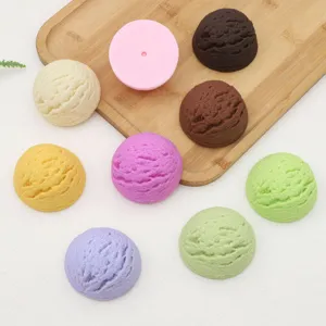 Close-up van kleurrijke kunstmatige ijsbolletjes modellen, perfecte fotografie rekwisieten.