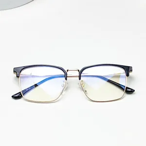 Monture de lunettes carree anti-lumiere bleue homme, demi-cerclage noir et or optique.