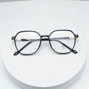 Stylish polygonal black eyeglasses frame with metal details for men and women anti blue light.