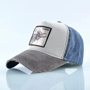 Casquette de baseball trucker unisexe effet delave avec patch brode animal et visiere.