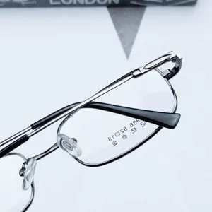 Herren Business Memory Titan Vollrand Brillenrahmen, stilvolle Metall Optik Hauptansicht.