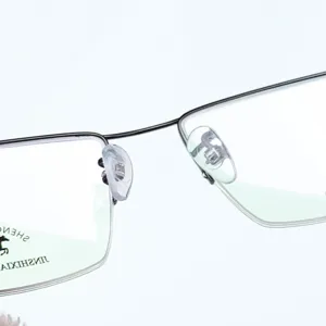 Occhiali da vista uomo mezza montatura metallo stile business montatura ottica primo piano