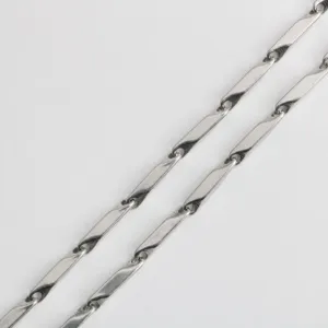 Detailed view of 3mm stainless steel bamboo chain link, shiny metallic texture finish.