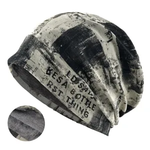 Bonnet slouchy doublé en molleton pour femme, style vintage usé pour un hiver bien chaud.