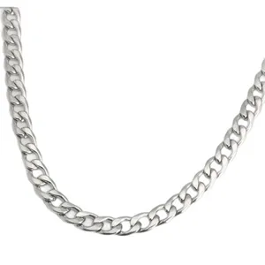Collana con catena cubana in acciaio inossidabile per uomo e donna gioiello di moda.