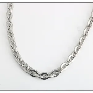 Collana con catena O appiattita in acciaio inossidabile Accessorio in metallo