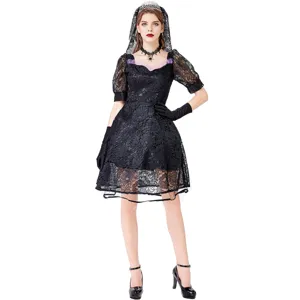 Elegante abito costume da sposa fantasma gotico in pizzo nero per festa di Halloween.