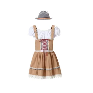 Λεπτομερής εικόνα της στολής Oktoberfest με φουσκωτά μανίκια, κορσέ με κορδόνια και γκρι καπέλο.