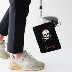 Magnetisches Golfhandtuch Mit Totenkopf Bestickung Tragbares Polyester Golfschläger Reinigungstuch Golfzubehör
