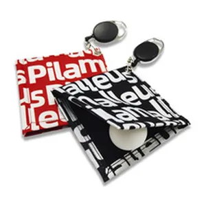 Polyester Golf Reinigungstuch mit Aufrollrolle und einzigartigem Buchstaben Druck für Sport.