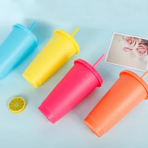 710ml plastik glitzer trinkbecher mit strohhalm farbige wiederverwendbare becher tasse