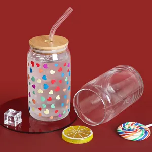 Color-changing glass can cup with bamboo lid and straw, cute heart pattern tumbler for cold drinks.