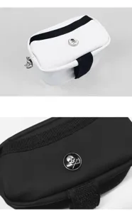 Golfbal tasje met schedel metalen embleem, duurzaam waterdicht materiaal voor handige golfaccessoires.