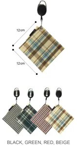 Asciugamano per palline da golf con clip retrattile ed elegante design a quadri per giocatori.